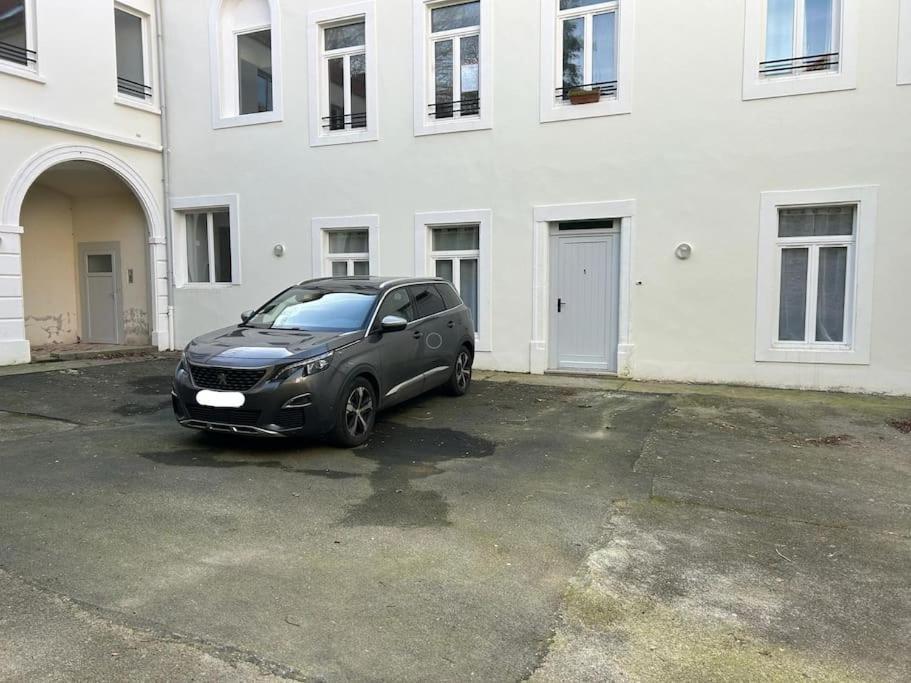 Aux Remparts De La Vieille Ville - 4P, Parking Boulogne-sur-Mer Kültér fotó